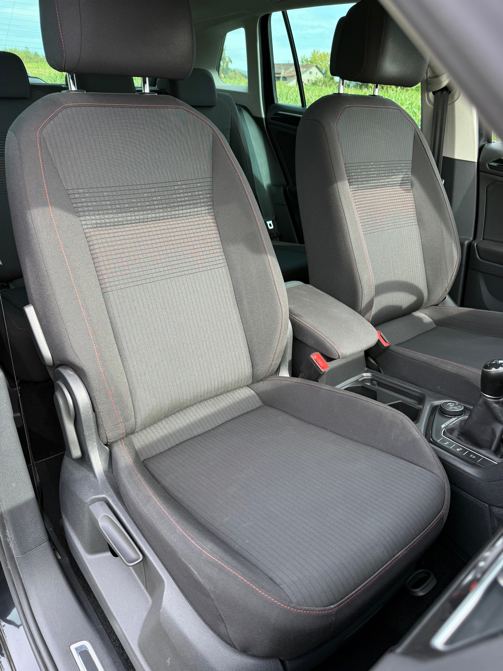 VW Tiguan 1.4TSI ACT Sound 4Motion-image-15