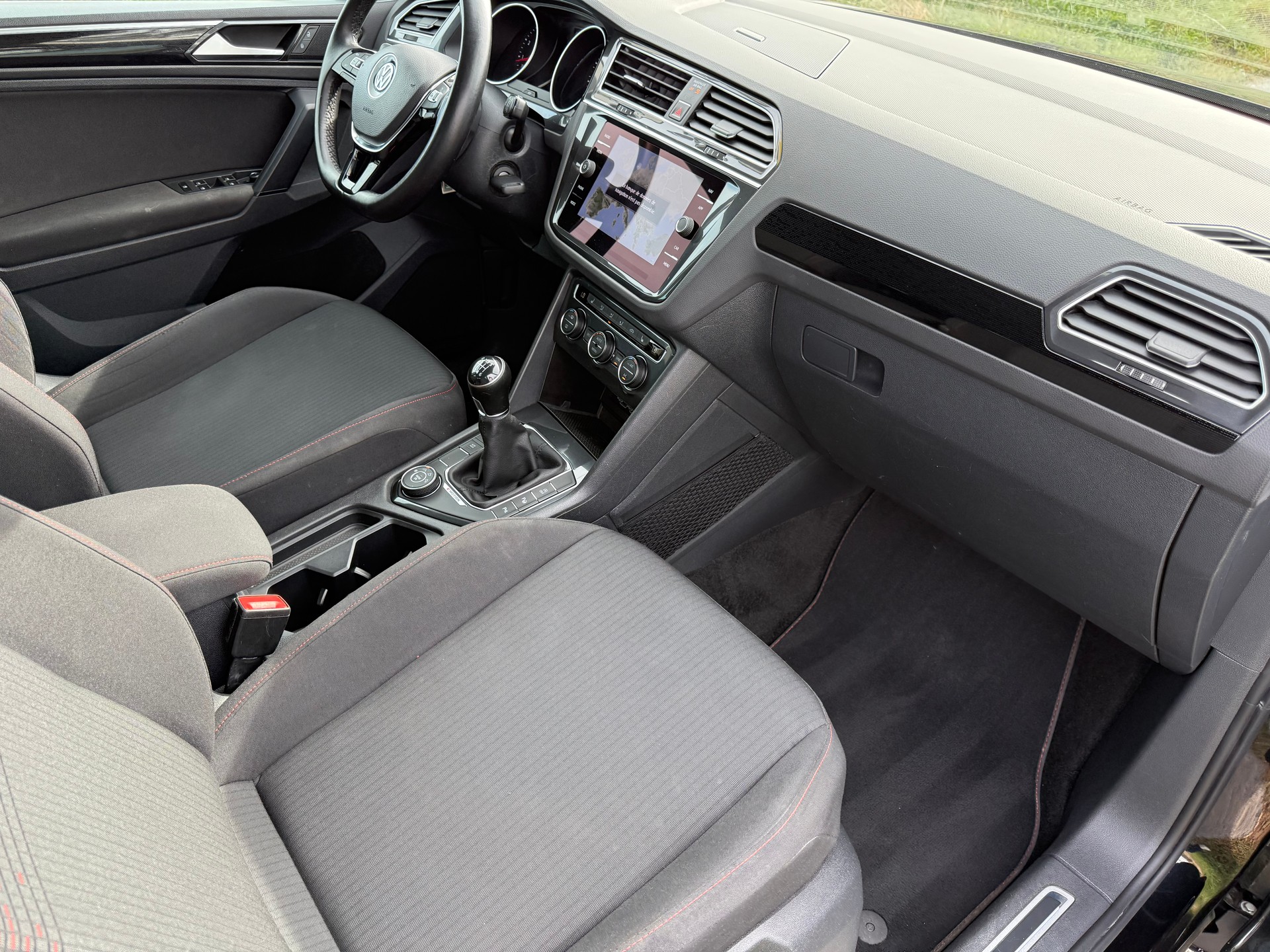 VW Tiguan 1.4TSI ACT Sound 4Motion-image-12