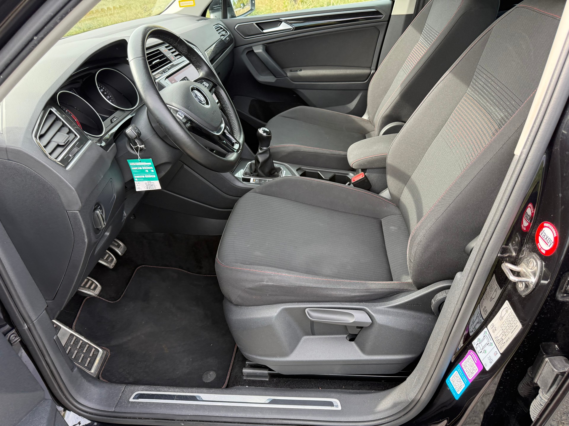 VW Tiguan 1.4TSI ACT Sound 4Motion-image-10
