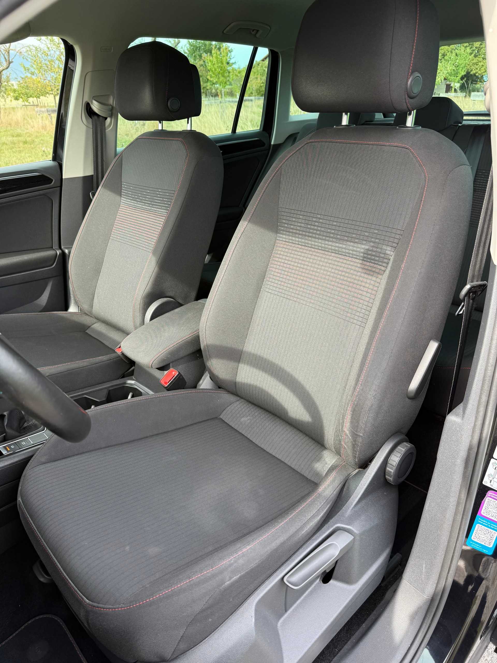 VW Tiguan 1.4TSI ACT Sound 4Motion-image-11