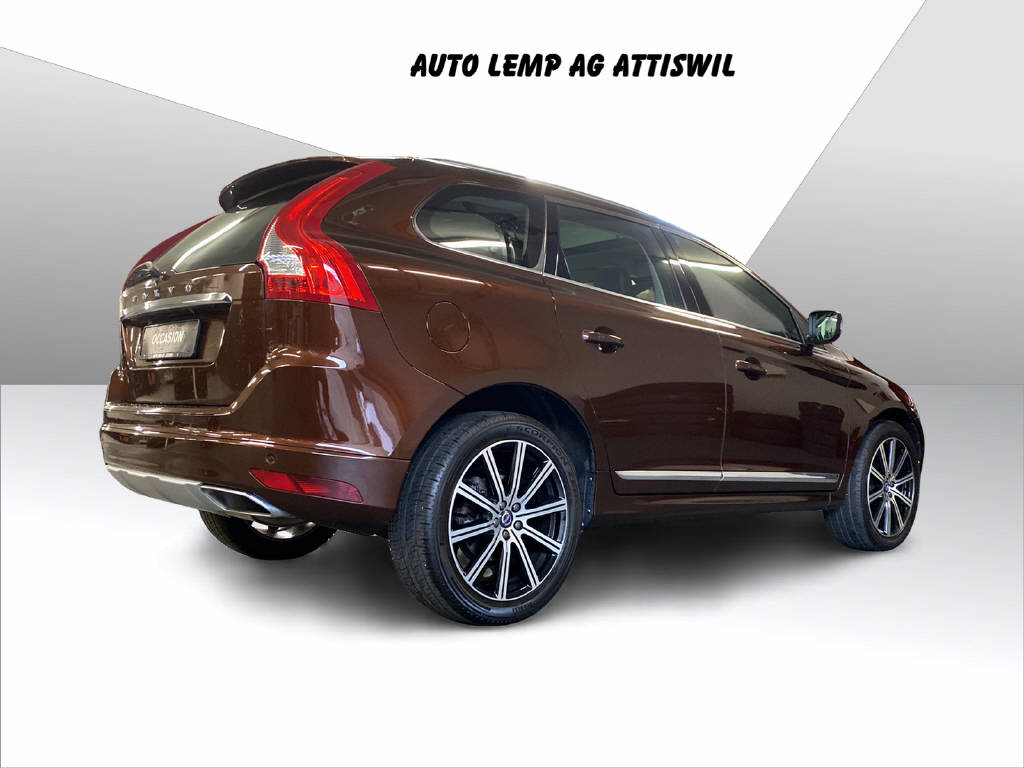 VOLVO XC60 2.4 D4 Summum AWD S/S-image-4