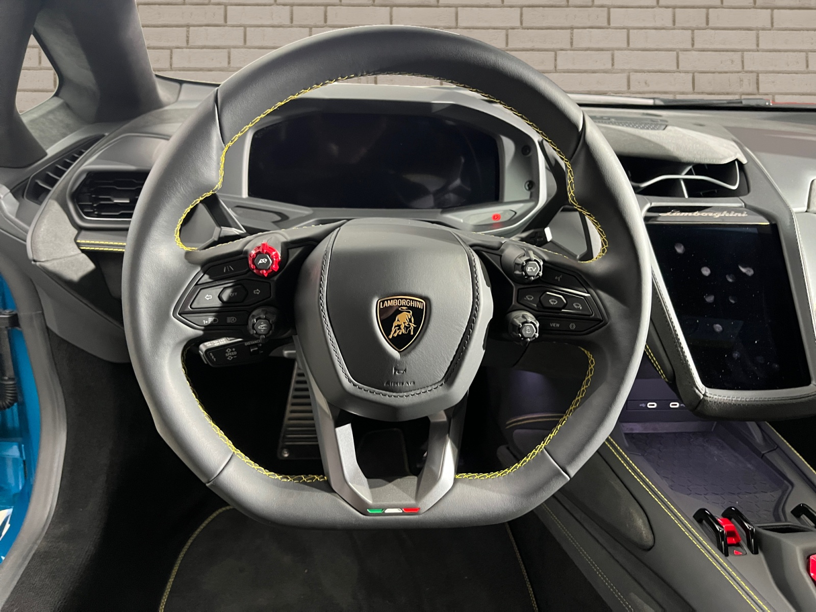 LAMBORGHINI Temerario HPEV-image-8
