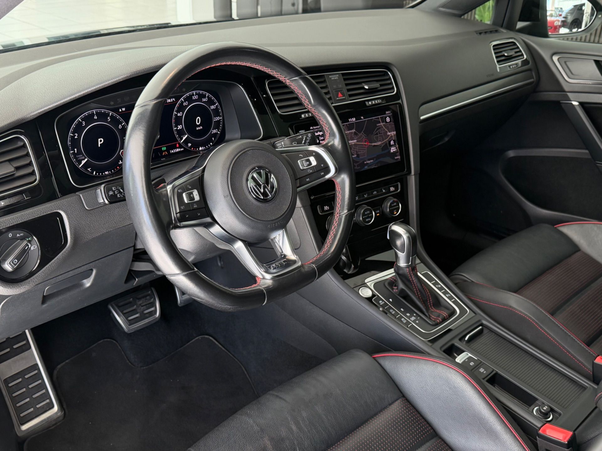VW Golf 2.0 TSI GTI Performance DSG **REMUS Sportauspuffanlage**-image-11