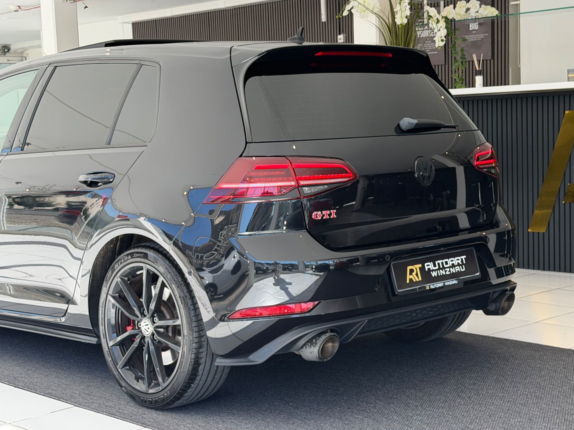 VW Golf 2.0 TSI GTI Performance DSG **REMUS Sportauspuffanlage**-image-8