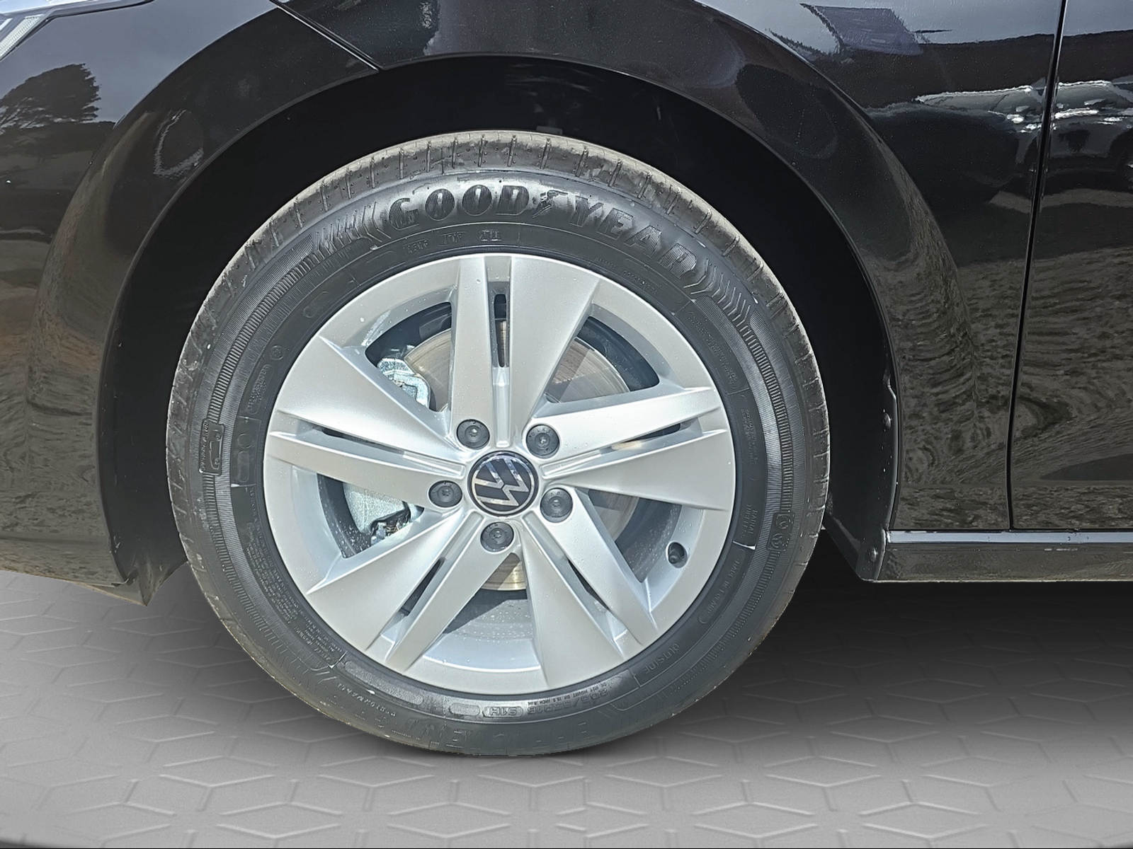 VW Golf 1.5 e TSI mHEV Value DSG-image-5