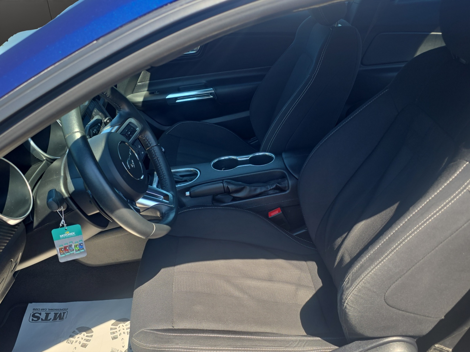 FORD Mustang 2.3 EcoB-image-8