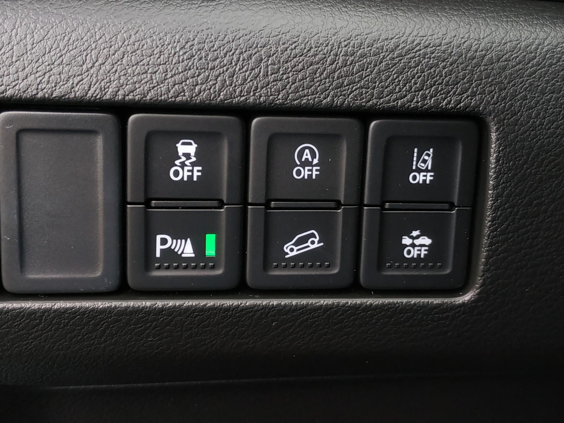 SUZUKI Vitara 1.4 Boosterjet Compact + 4x4 Hybrid Automatic-image-17