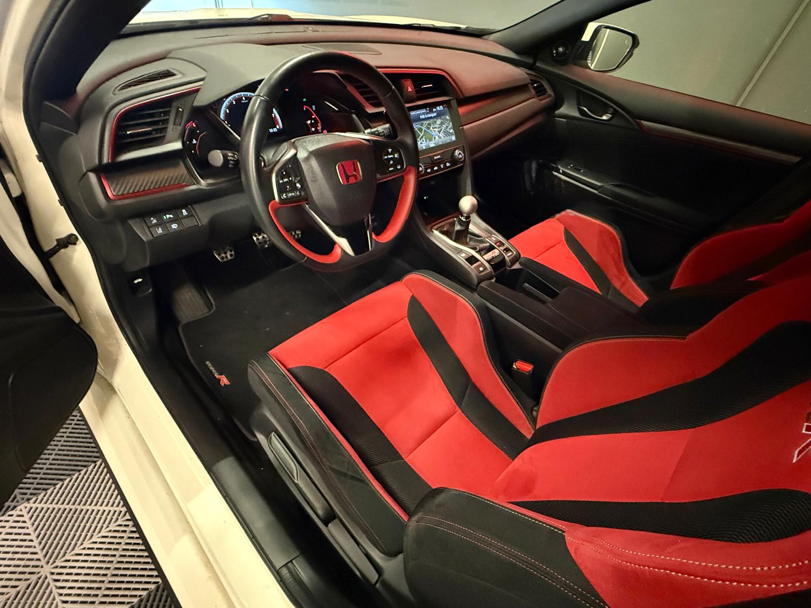 HONDA Civic 2.0 i-VTEC Type R GT-showroom-element-1