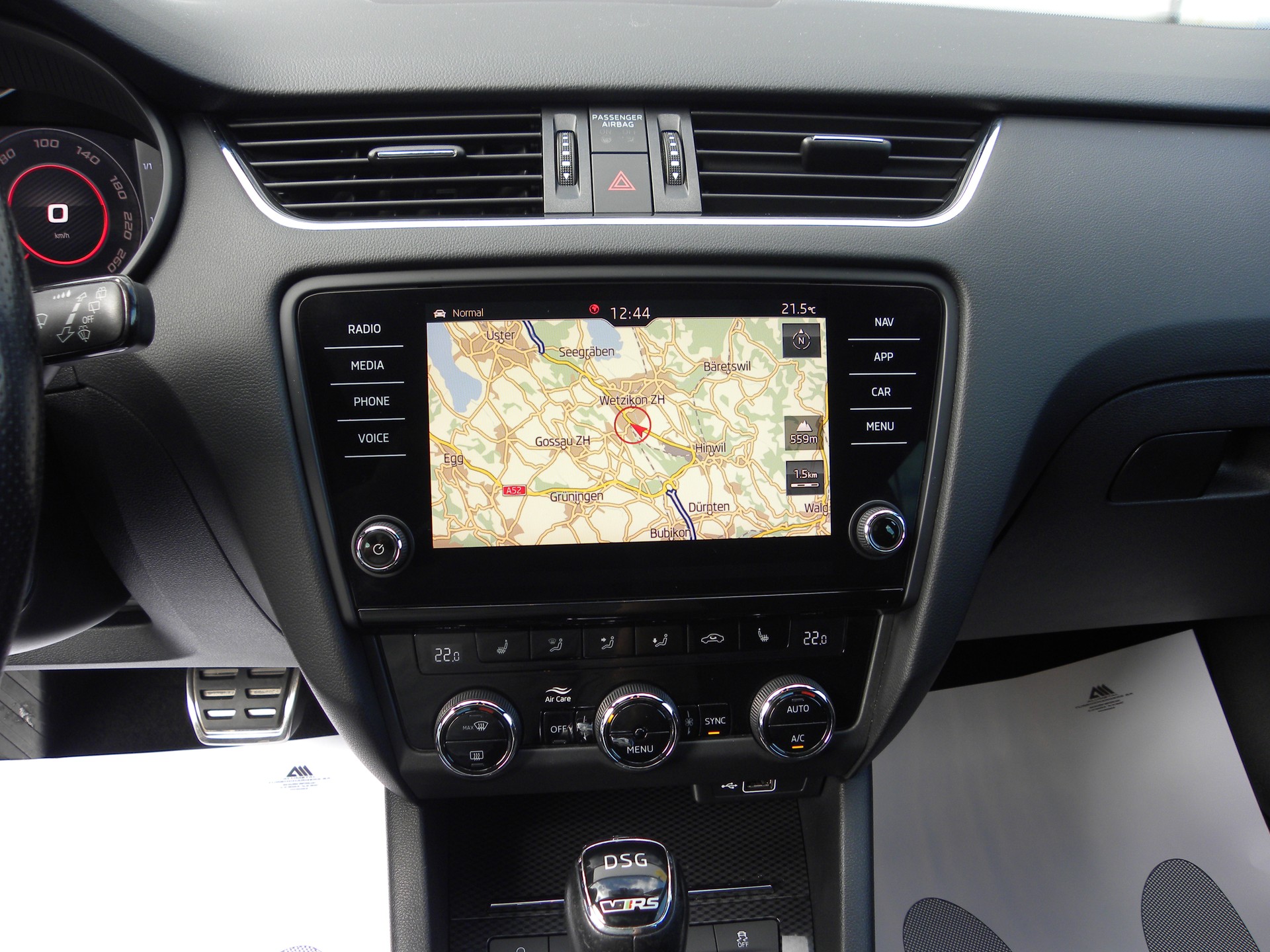 SKODA Octavia Combi 2.0 TSI RS DSG-image-13