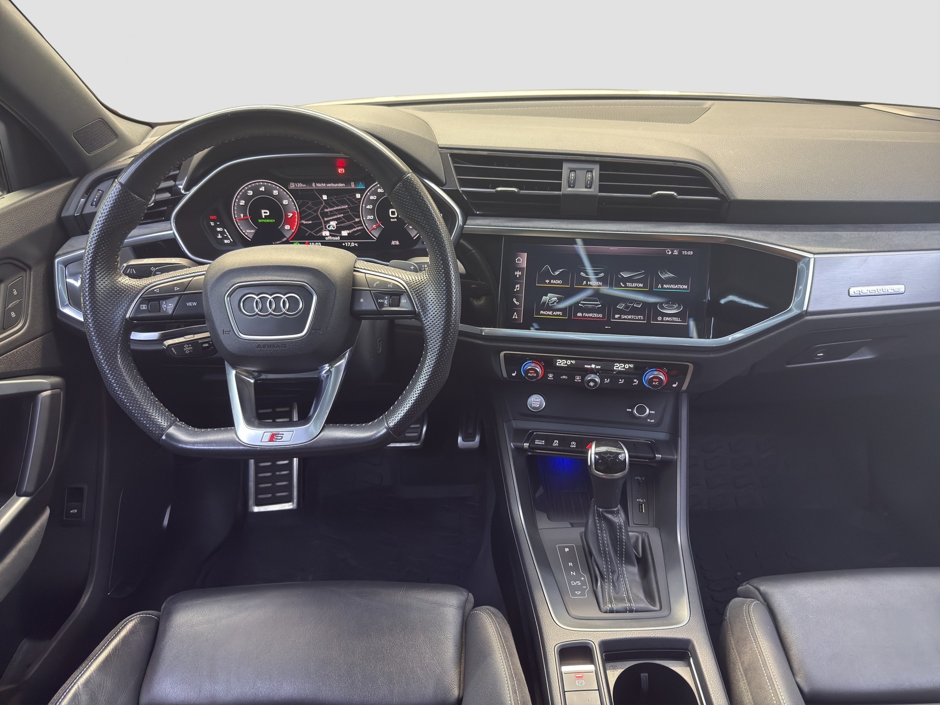 AUDI Q3 45 TFSI S line quattro S-tronic-image-13