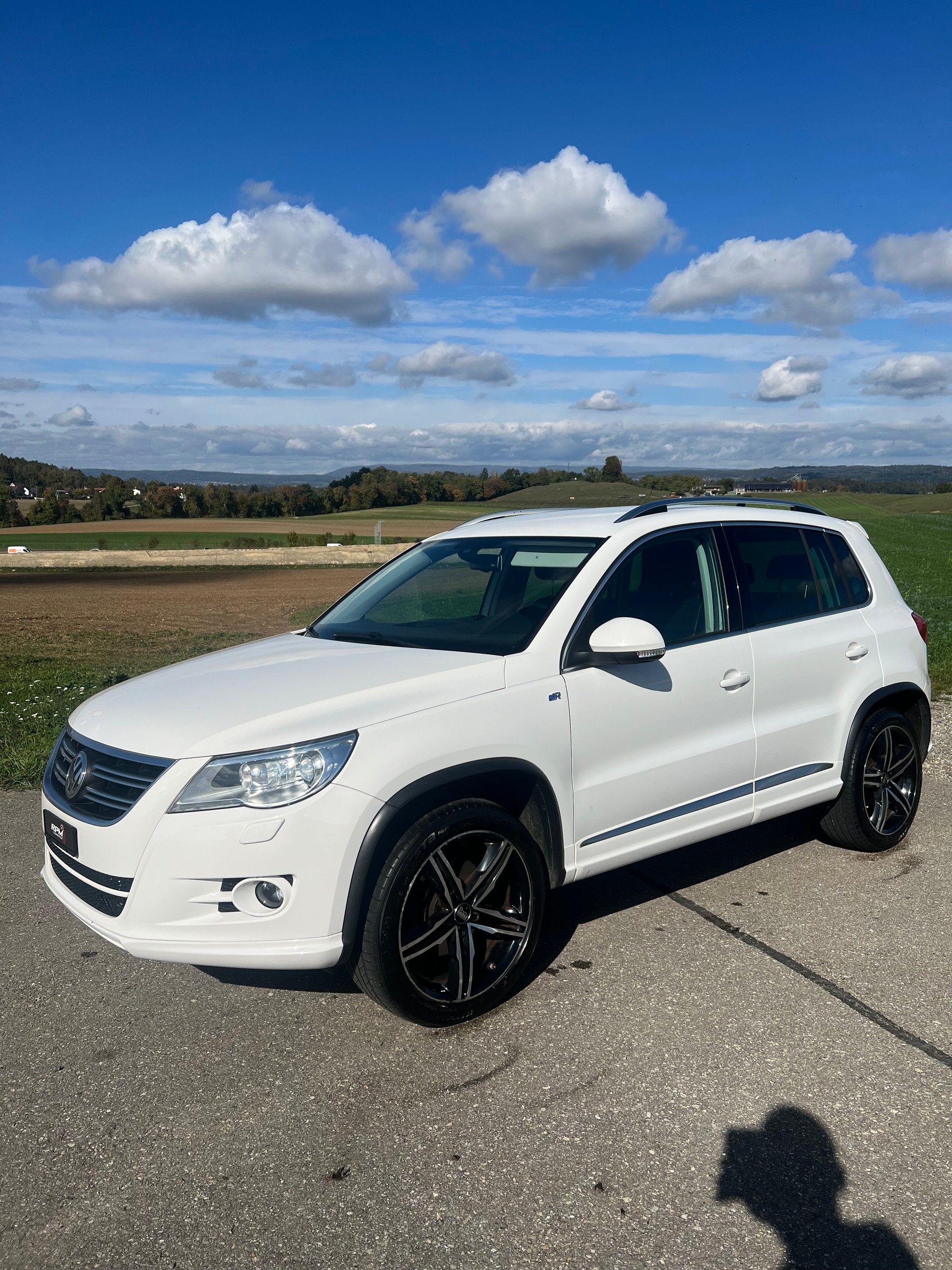 VW Tiguan 2.0 TSI Sport&Style Tiptronic R-Line-image-8