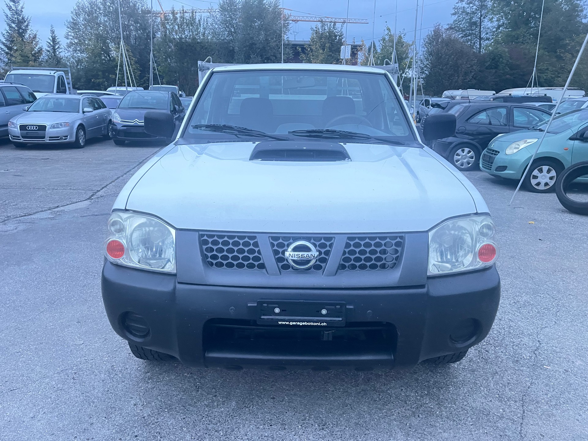 NISSAN NP300 4x4 Double Cab Fahrgestell-image-2