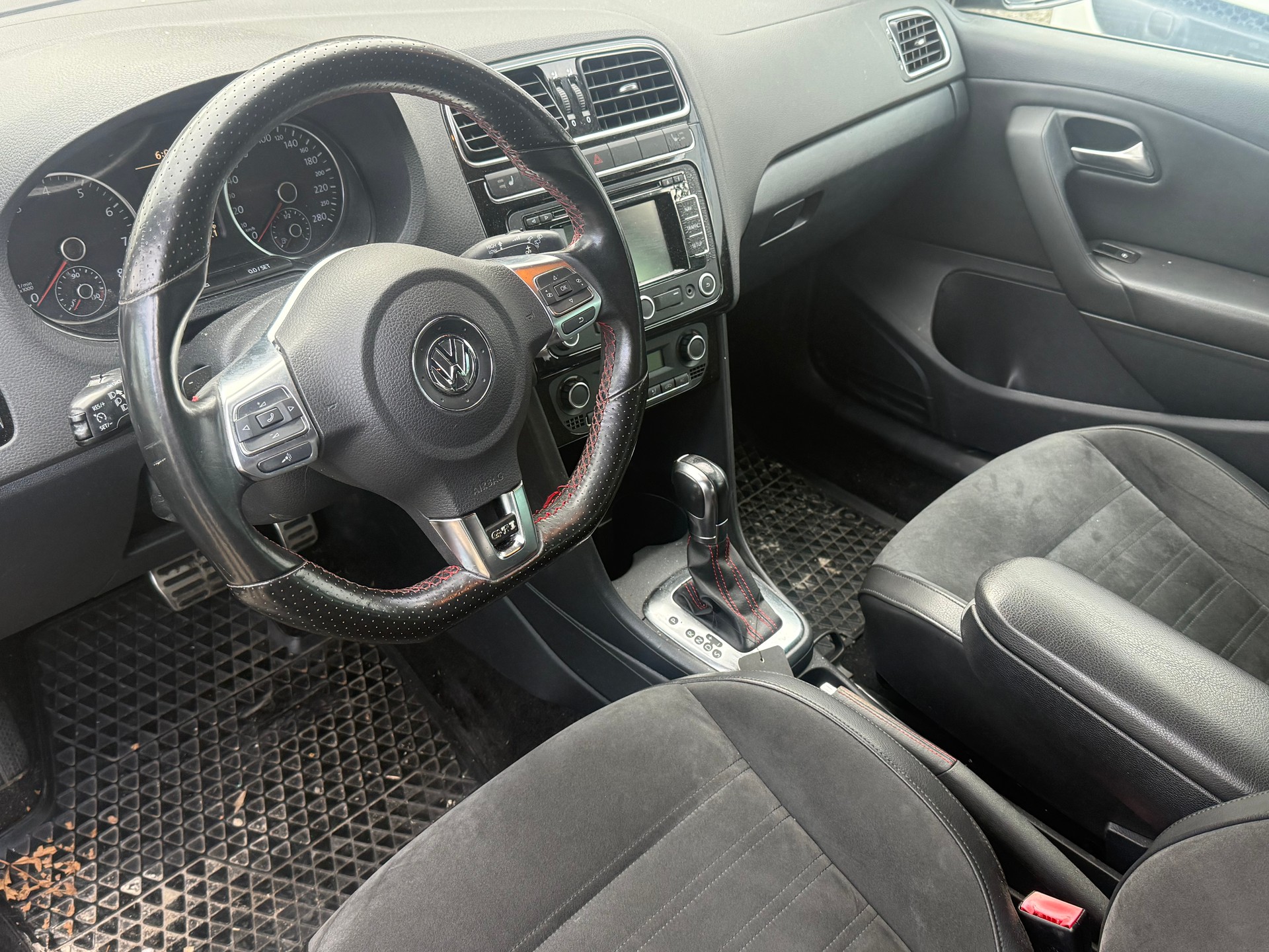 VW Polo 1.4 TSI GTI DSG-image-7