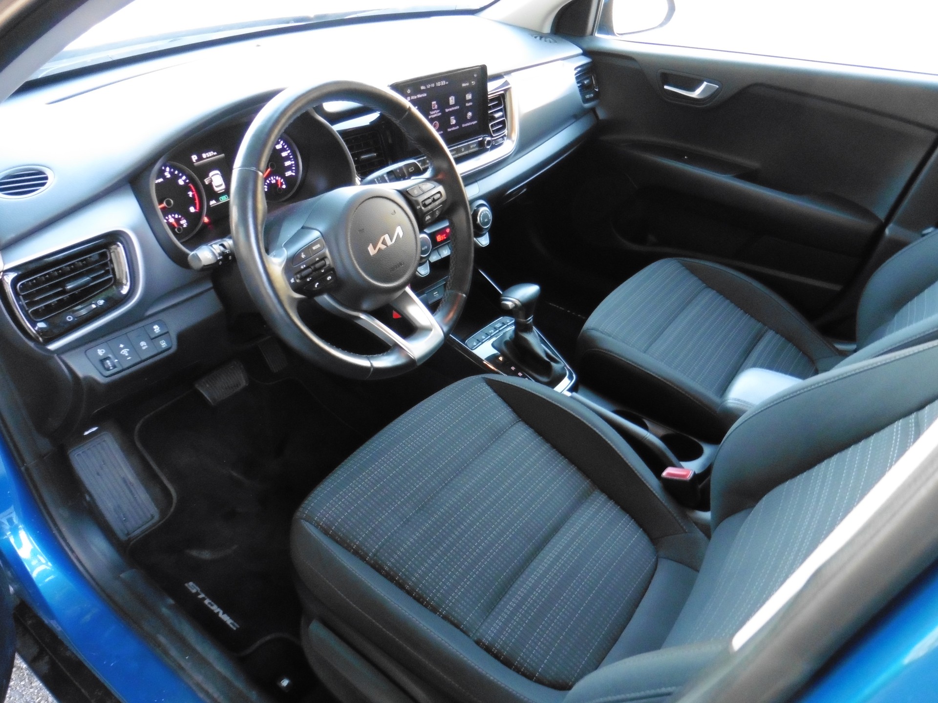 KIA Stonic 1.0 T-GDI Power DCT-image-17