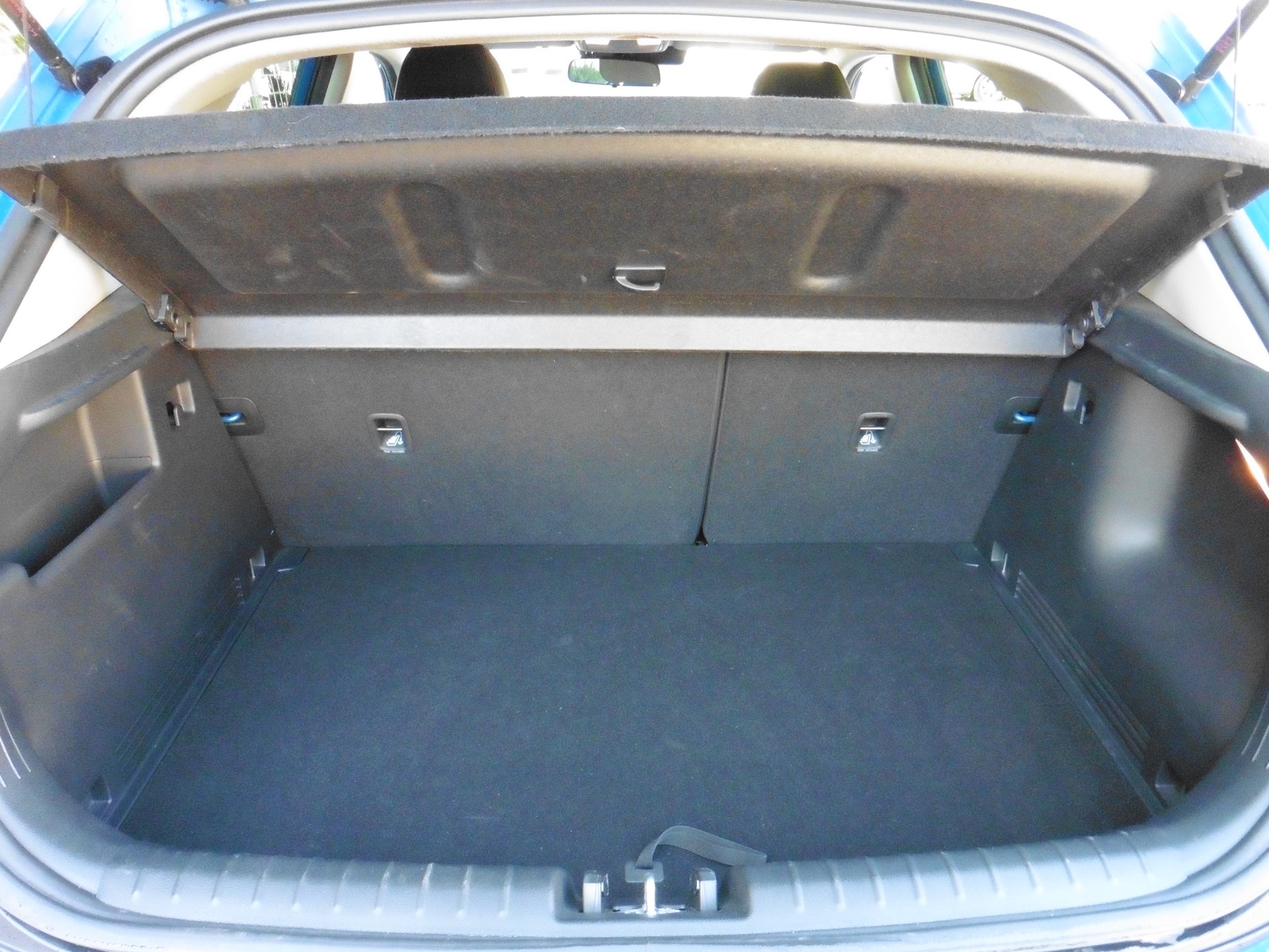 KIA Stonic 1.0 T-GDI Power DCT-image-21