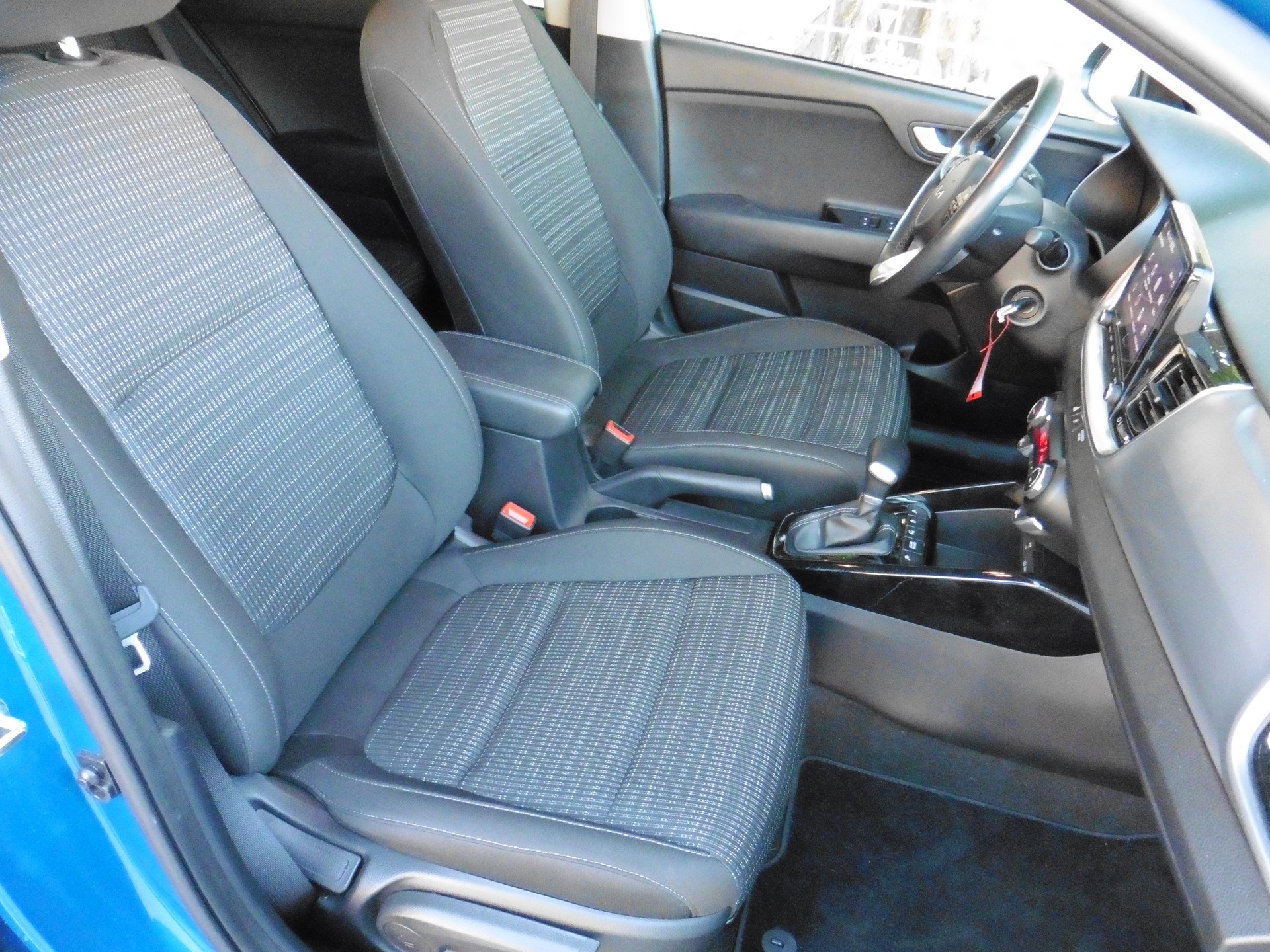 KIA Stonic 1.0 T-GDI Power DCT-image-18