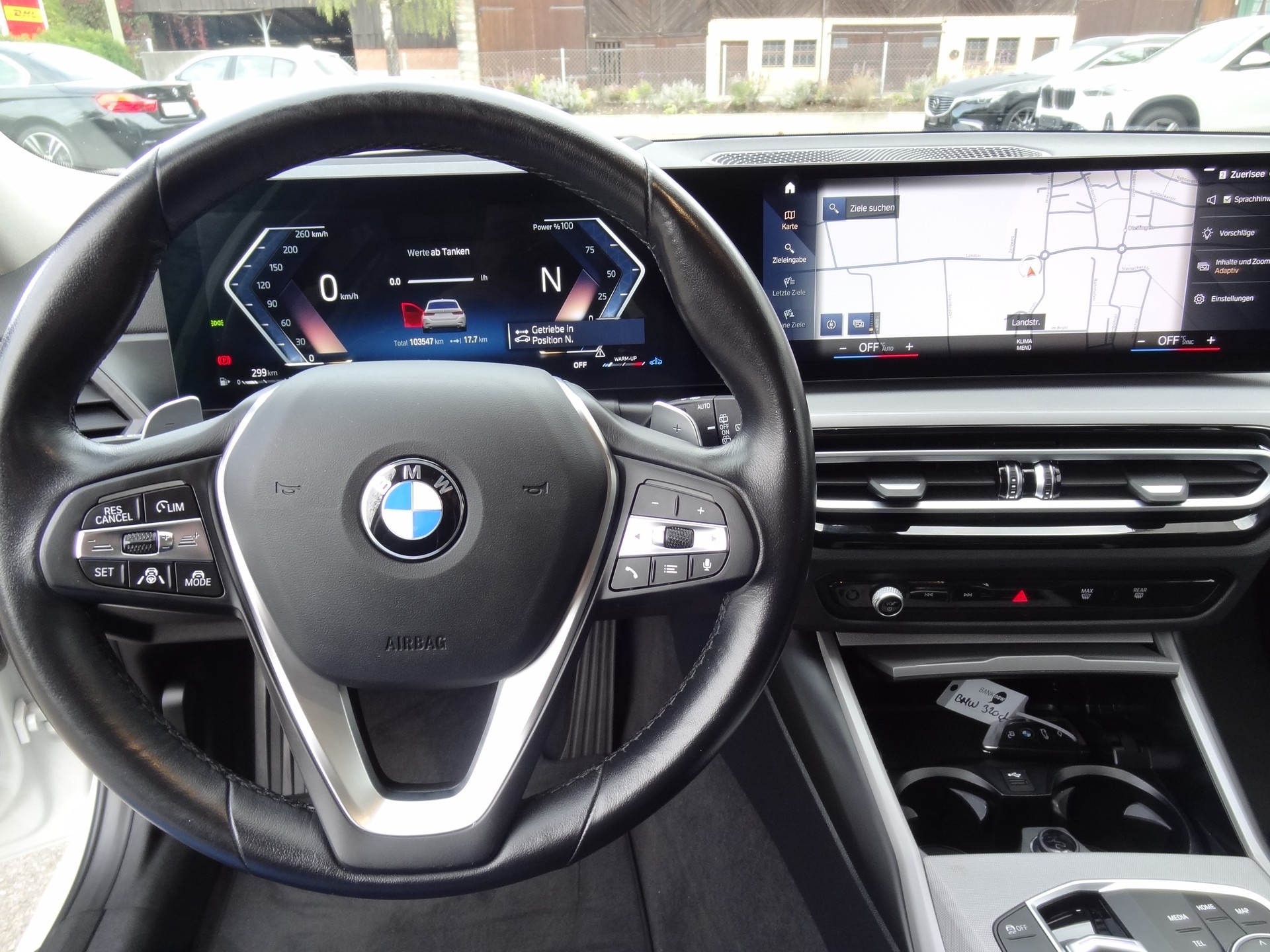 BMW 320d xDrive 48V Touring Steptronic-image-5