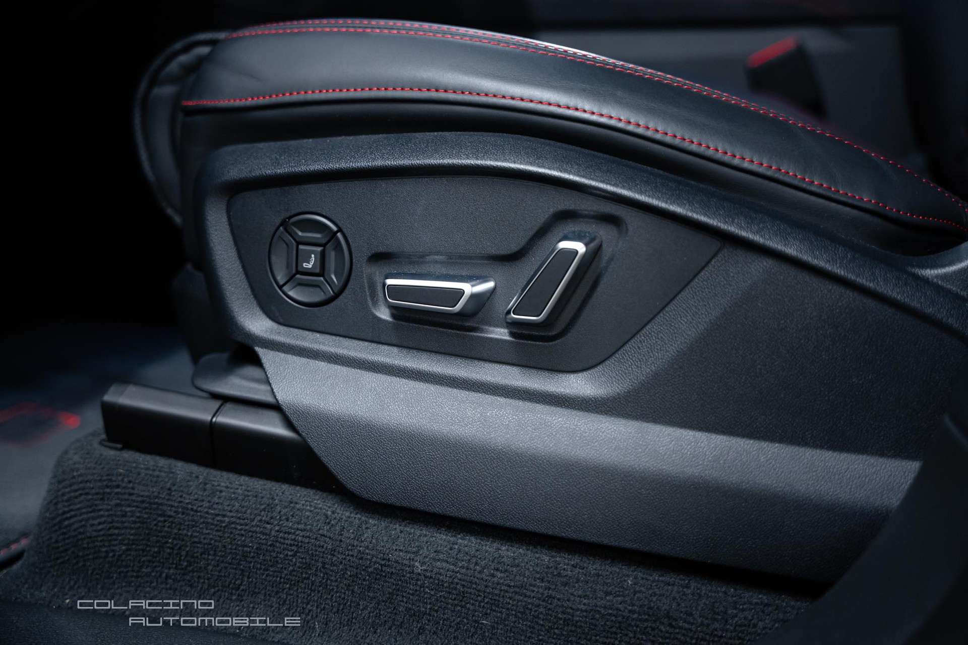 AUDI RSQ8 quattro tiptronic-image-19