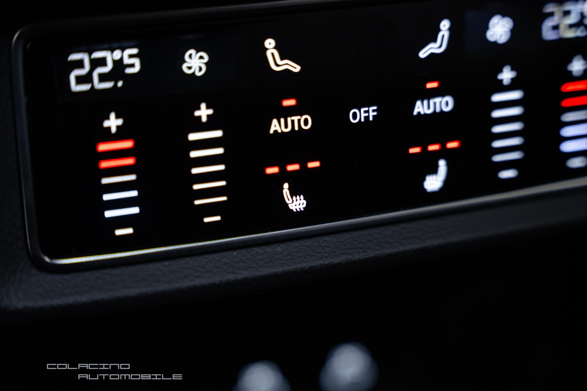 AUDI RSQ8 quattro tiptronic-image-15