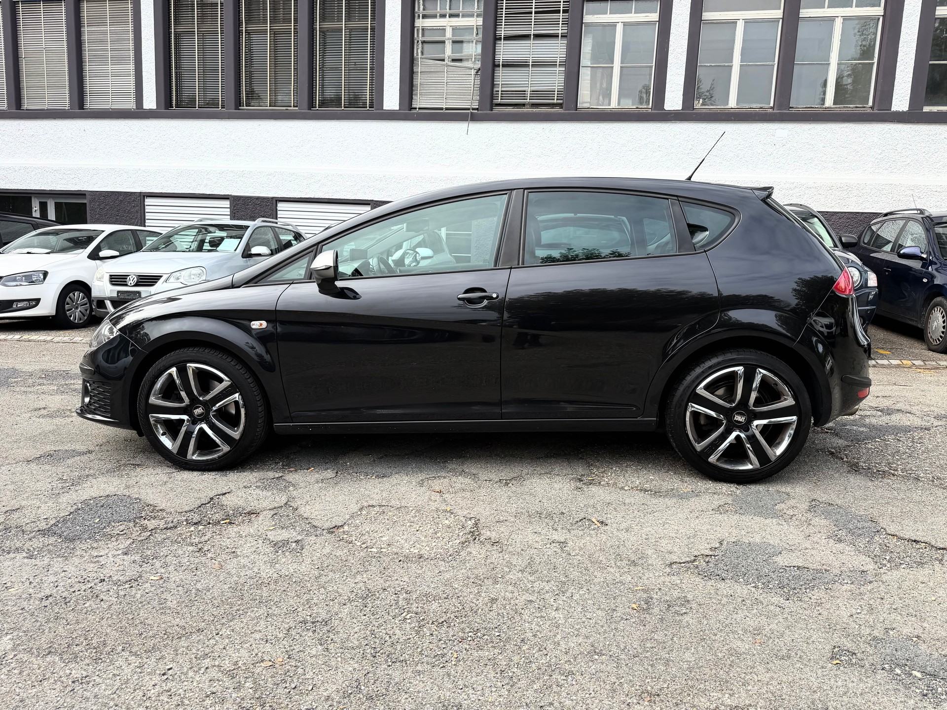 SEAT Leon 2.0 TSI FR DSG-image-7