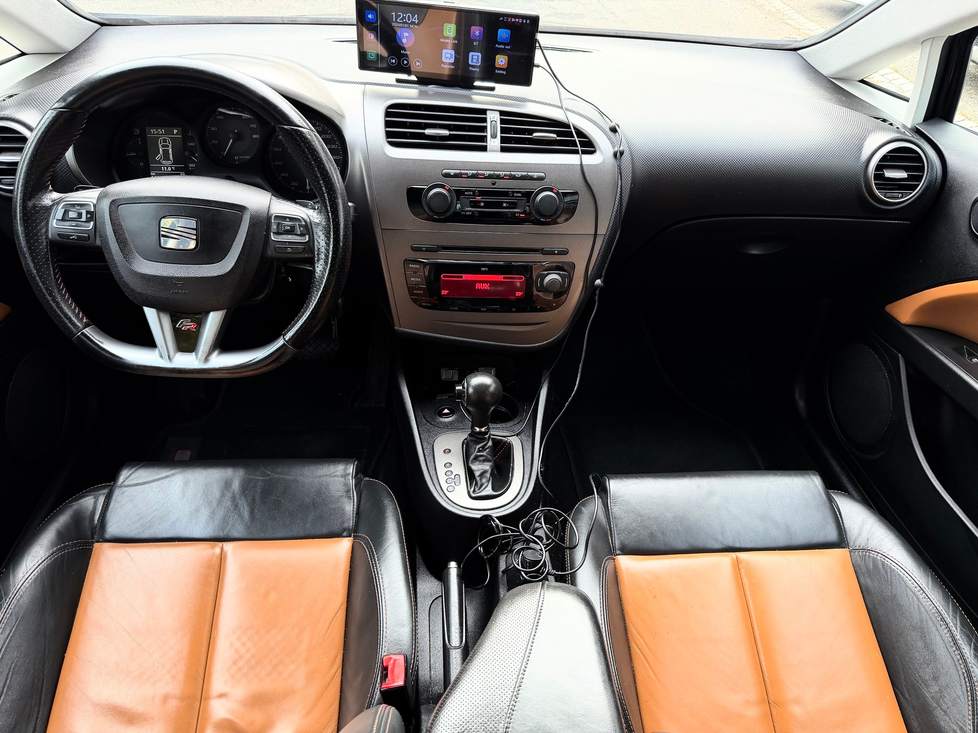 SEAT Leon 2.0 TSI FR DSG-image-10