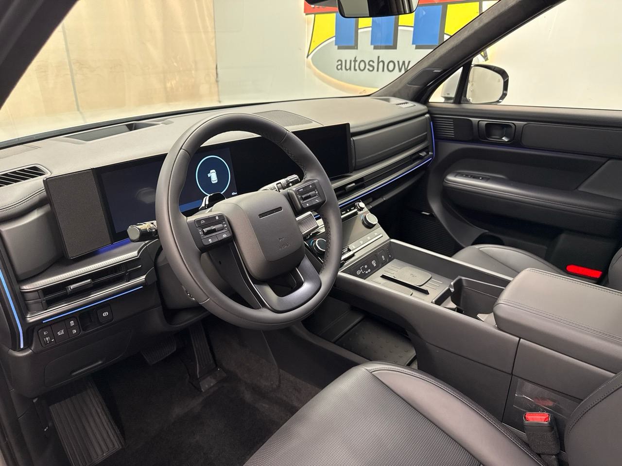 HYUNDAI Santa Fe 1.6 T-GDi PHEV Calligraphy 4WD Automatic-image-2
