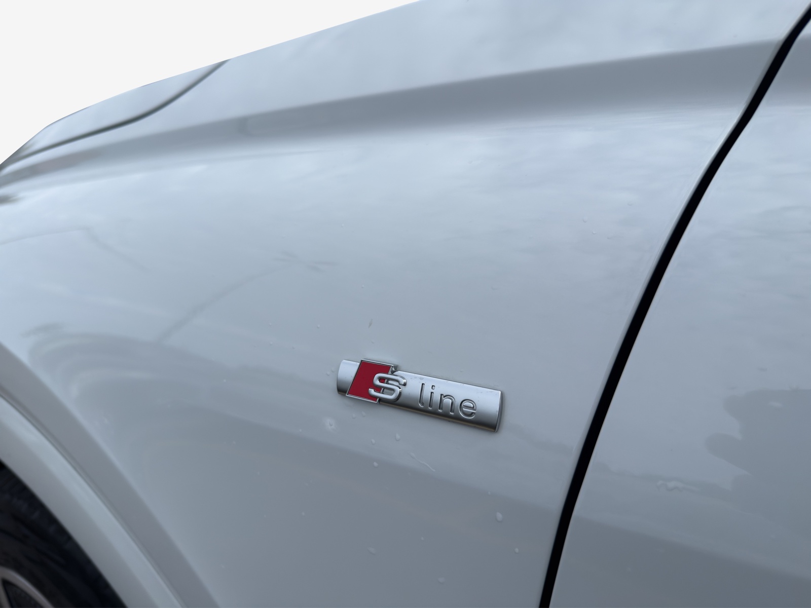 AUDI Q4 e-tron 50 quattro-image-15