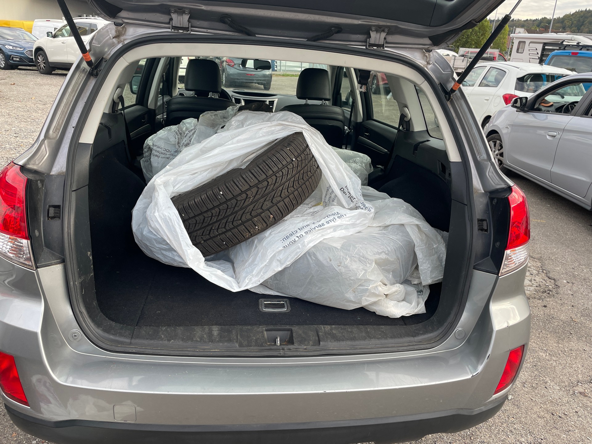 SUBARU Outback 2.5i Limited AWD Lineartronic-image-12
