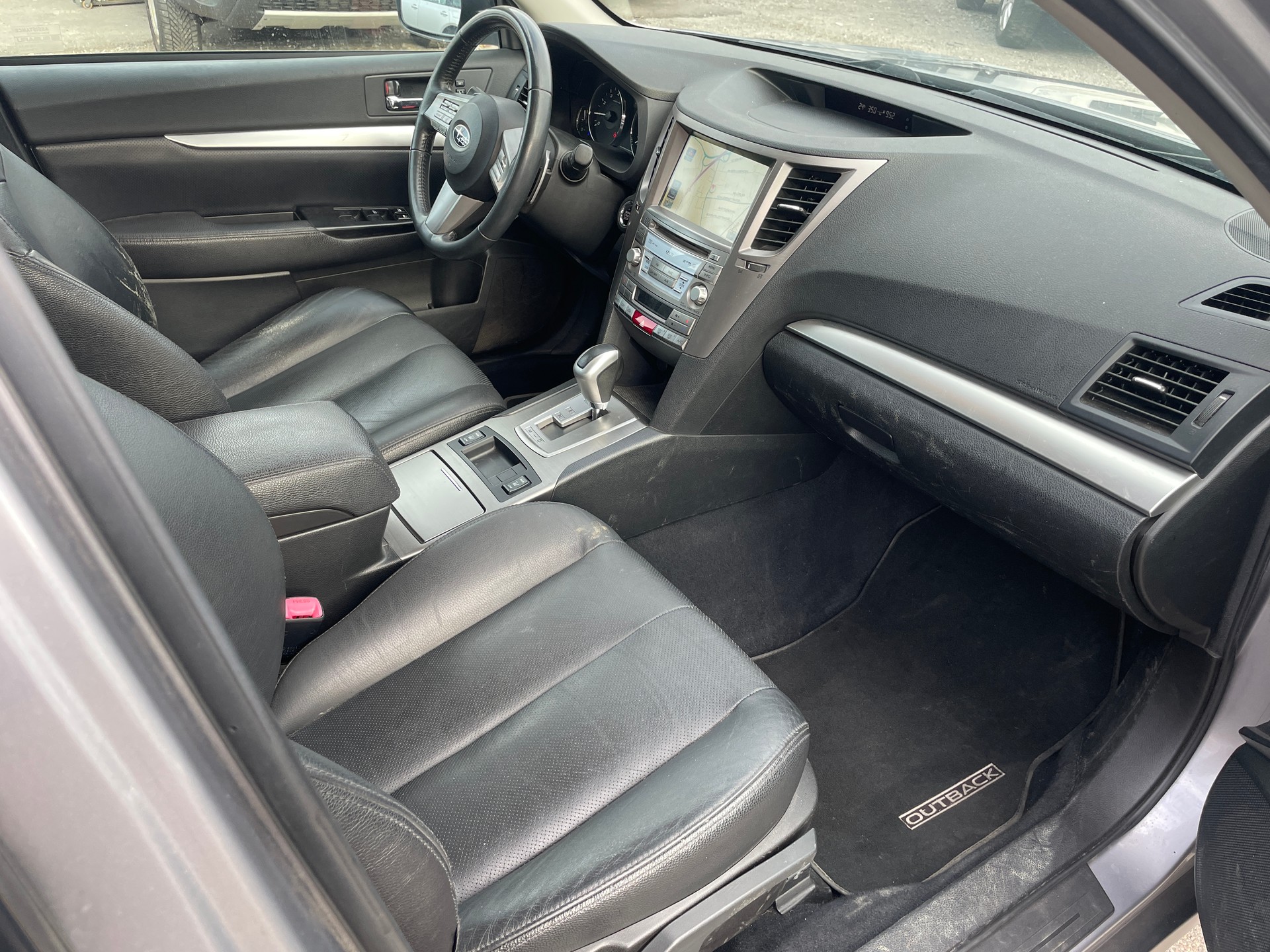 SUBARU Outback 2.5i Limited AWD Lineartronic-image-6