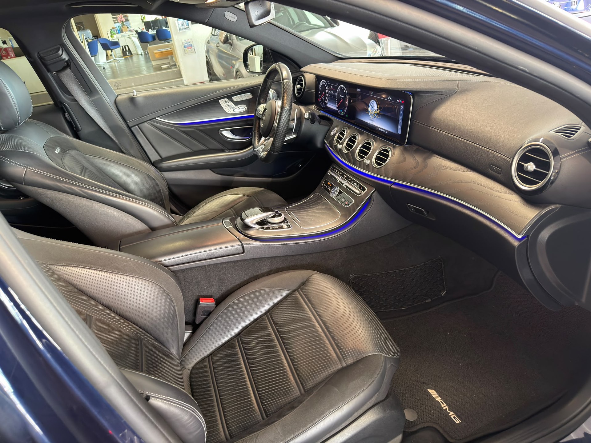 MERCEDES-BENZ E 53 AMG 4Matic+ Speedshift MCT-image-25