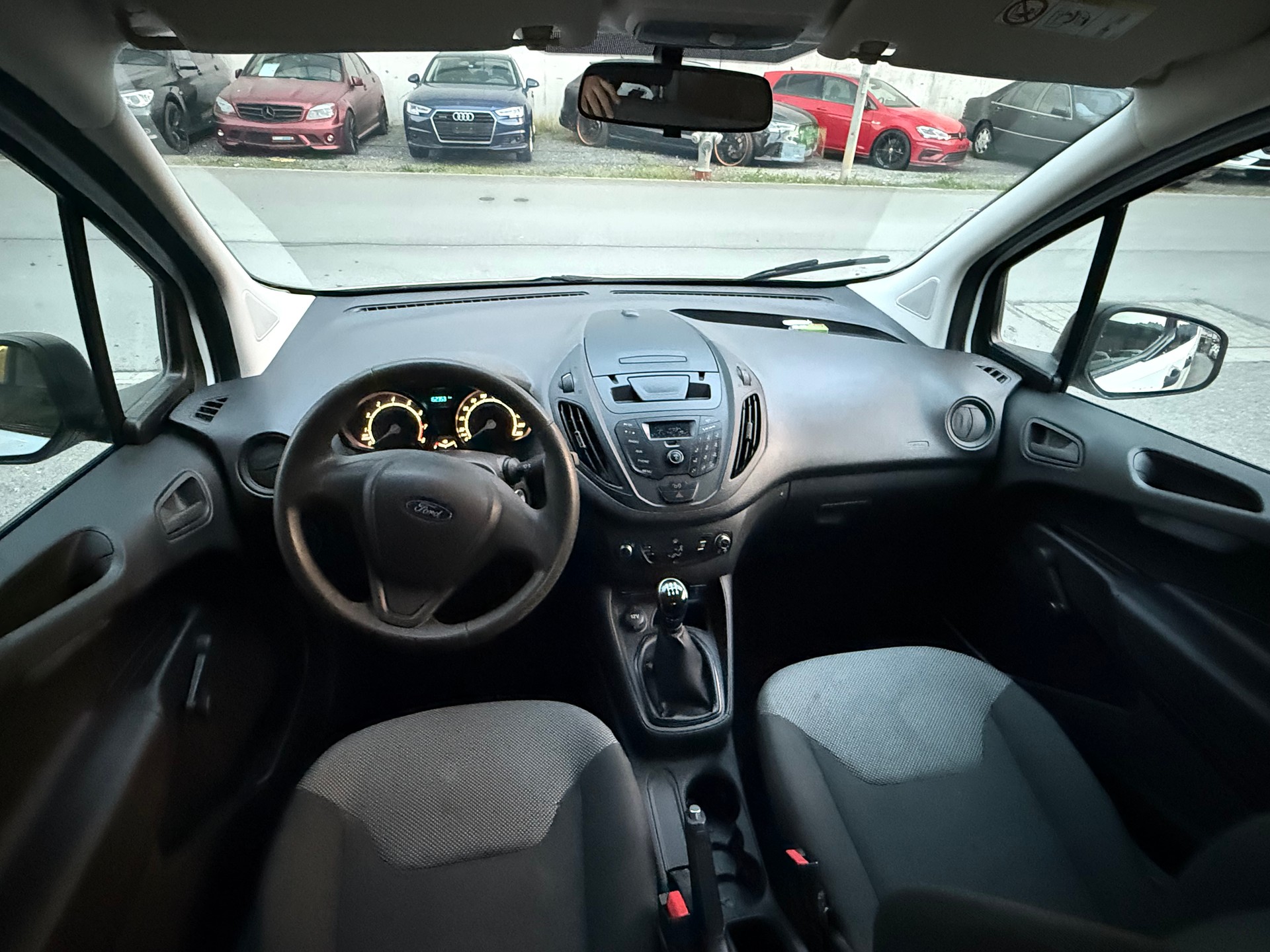 FORD Transit Courier Combi 1.0 EcoBoost Ambiente-image-6