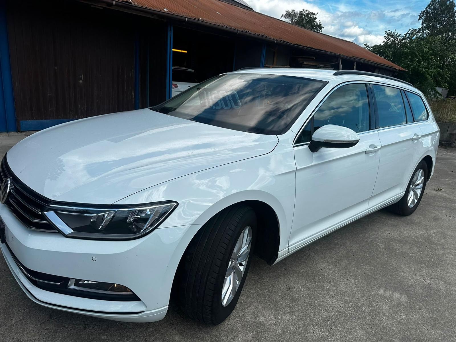 VW Passat Variant 2.0 TDI BMT Comfortline DSG-image-2