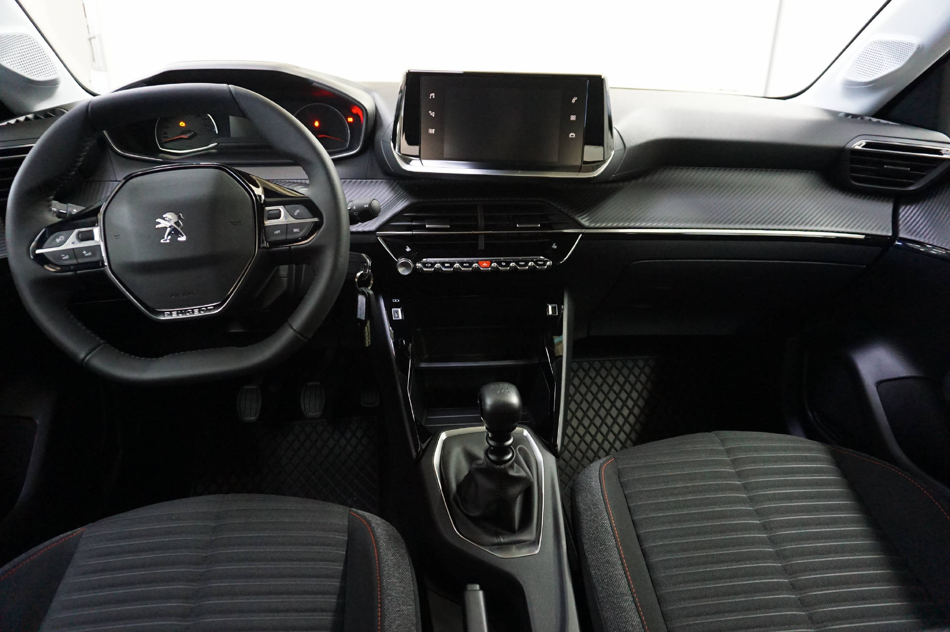 PEUGEOT 208 1.2 PureTech 100 Active Pack-image-2