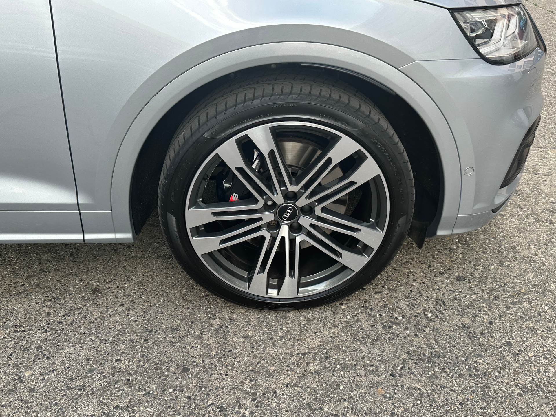 AUDI SQ5 TDI quattro tiptronic-image-2