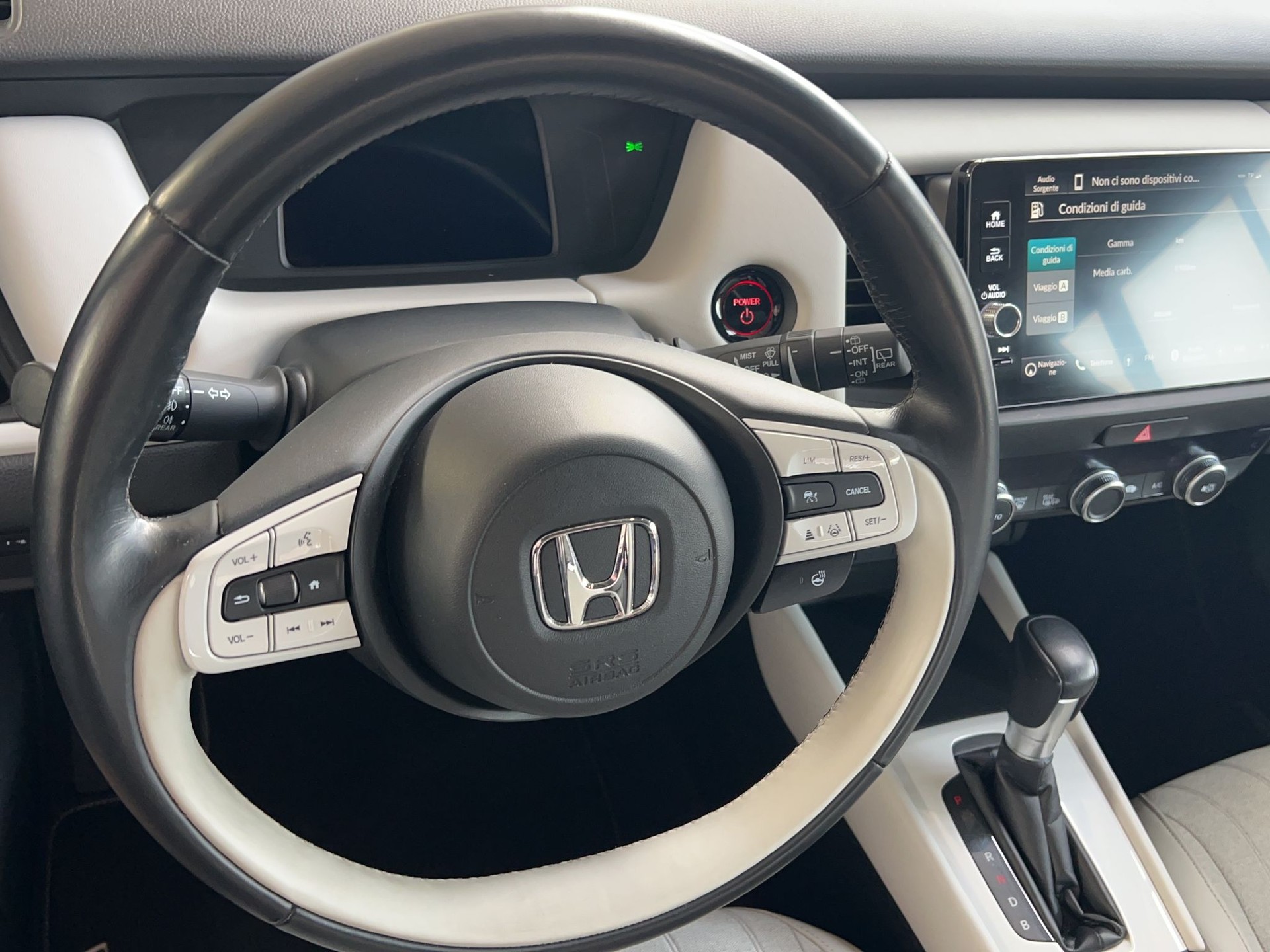 HONDA Jazz 1.5i-MMD Executive E-CVT-image-10