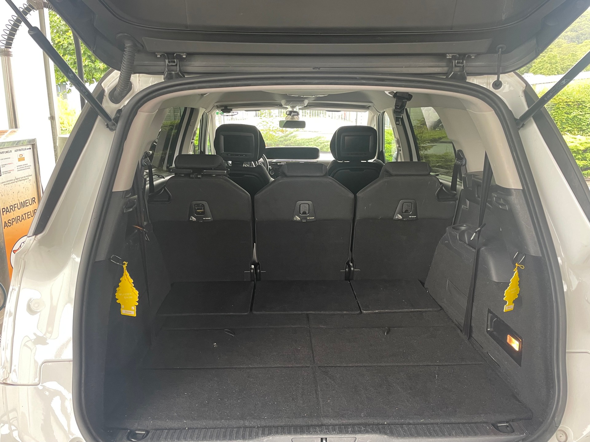 CITROEN C4 GRAND PICASSO 2.0 Blue HD Exclusive Automatic 7 Places-image-9