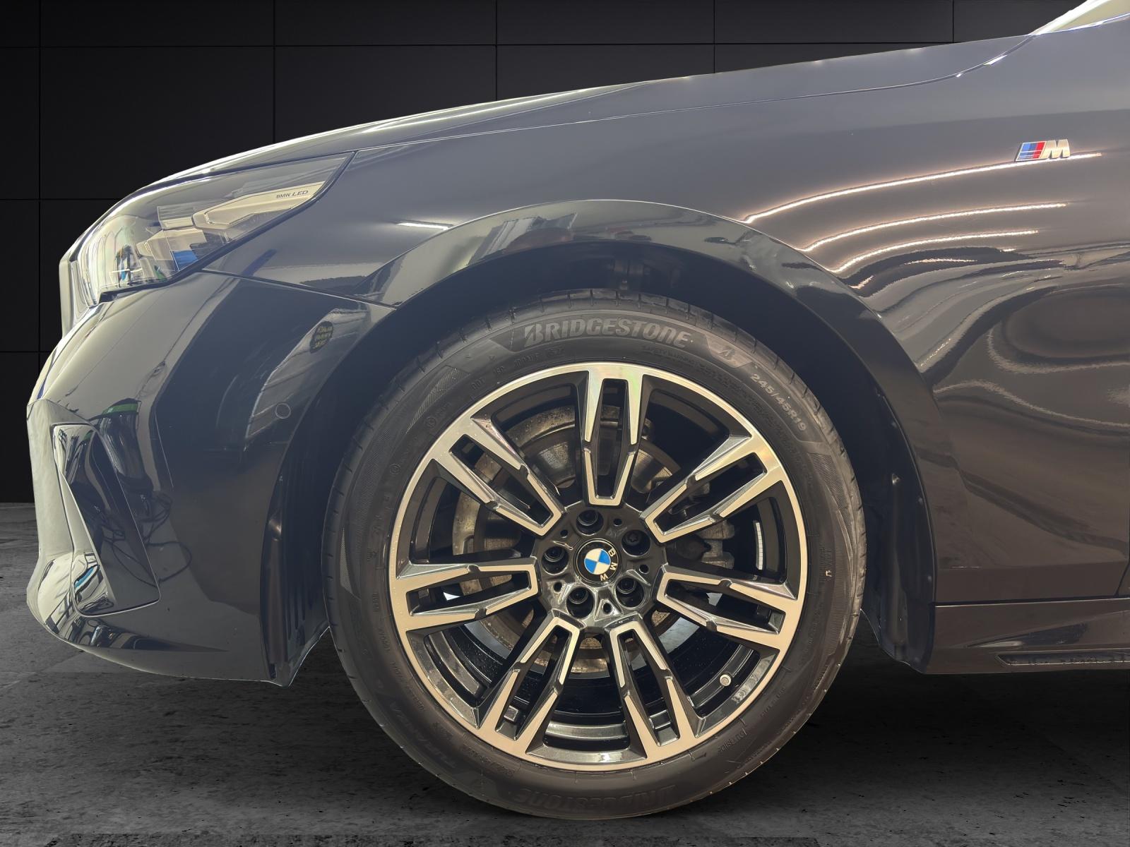 BMW 520d xDrive Touring M Sport-image-8