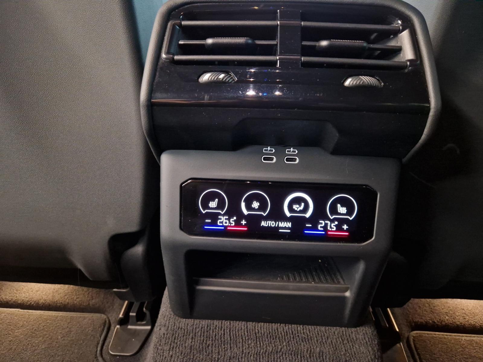 BMW 520d xDrive Touring M Sport-image-23