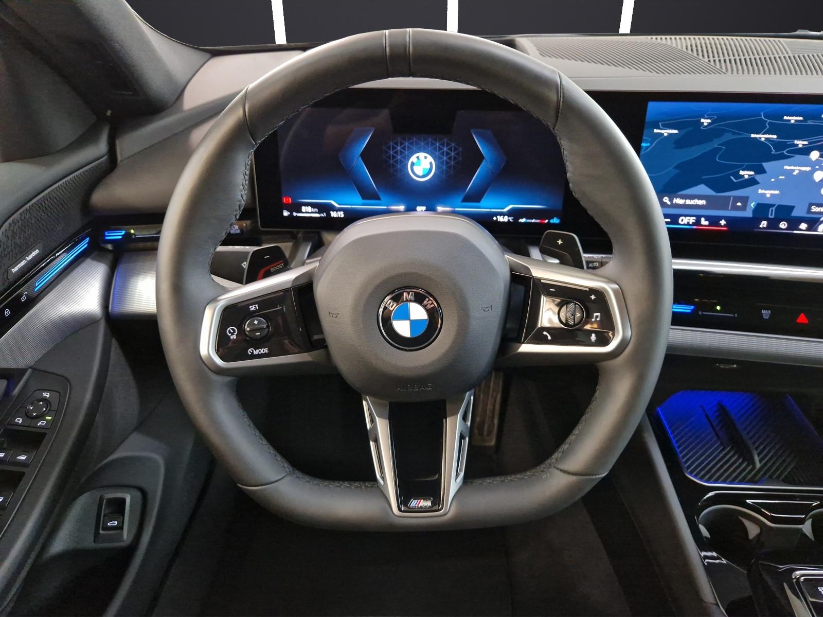 BMW 520d xDrive Touring M Sport-image-18