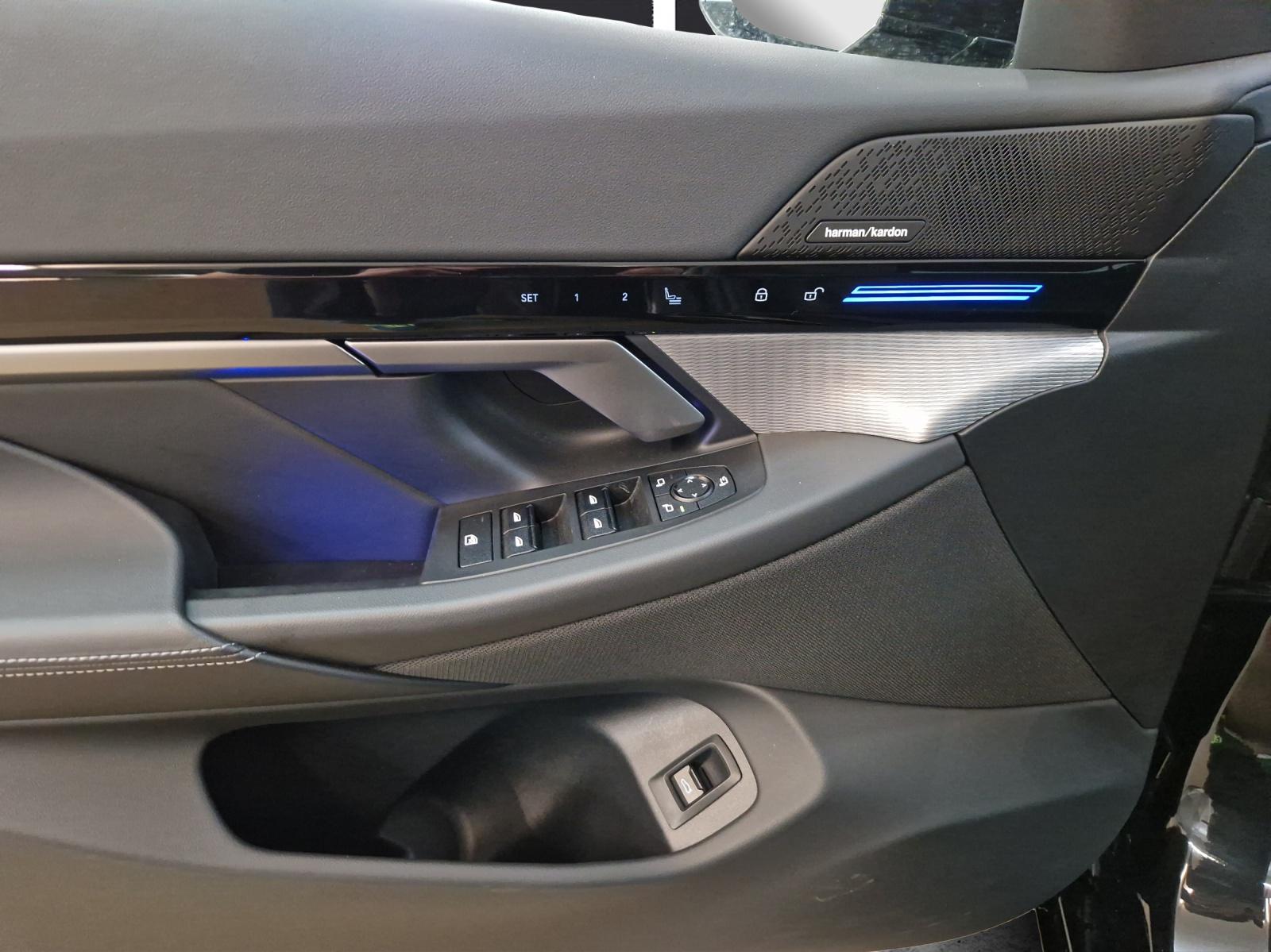 BMW 520d xDrive Touring M Sport-image-9