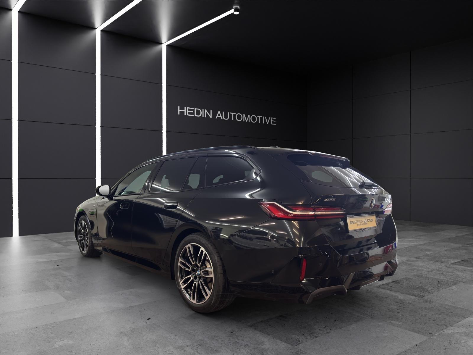 BMW 520d xDrive Touring M Sport-image-2