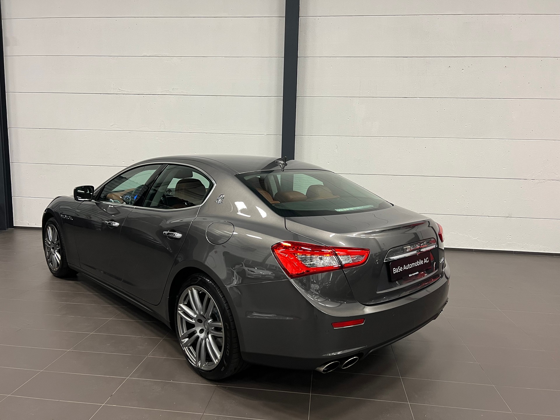 MASERATI Ghibli 3.0 V6 Automatica-image-9