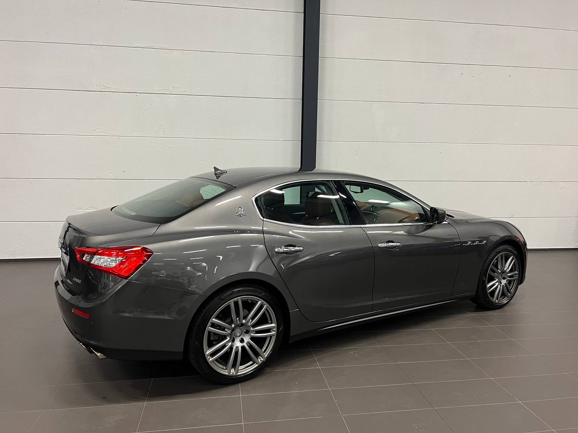 MASERATI Ghibli 3.0 V6 Automatica-image-12