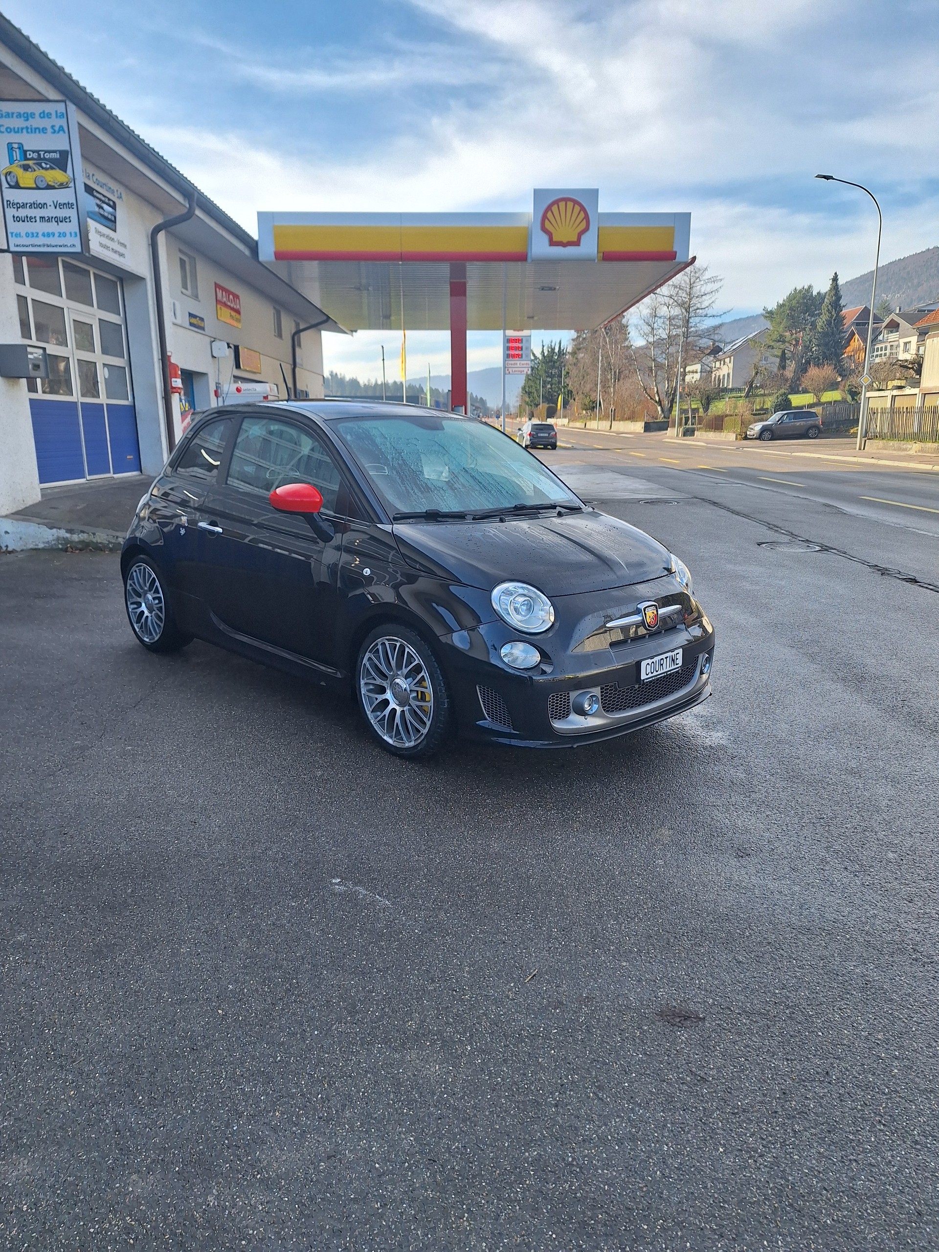 FIAT 595 1.4 16V Turbo Abarth Turismo-image-1