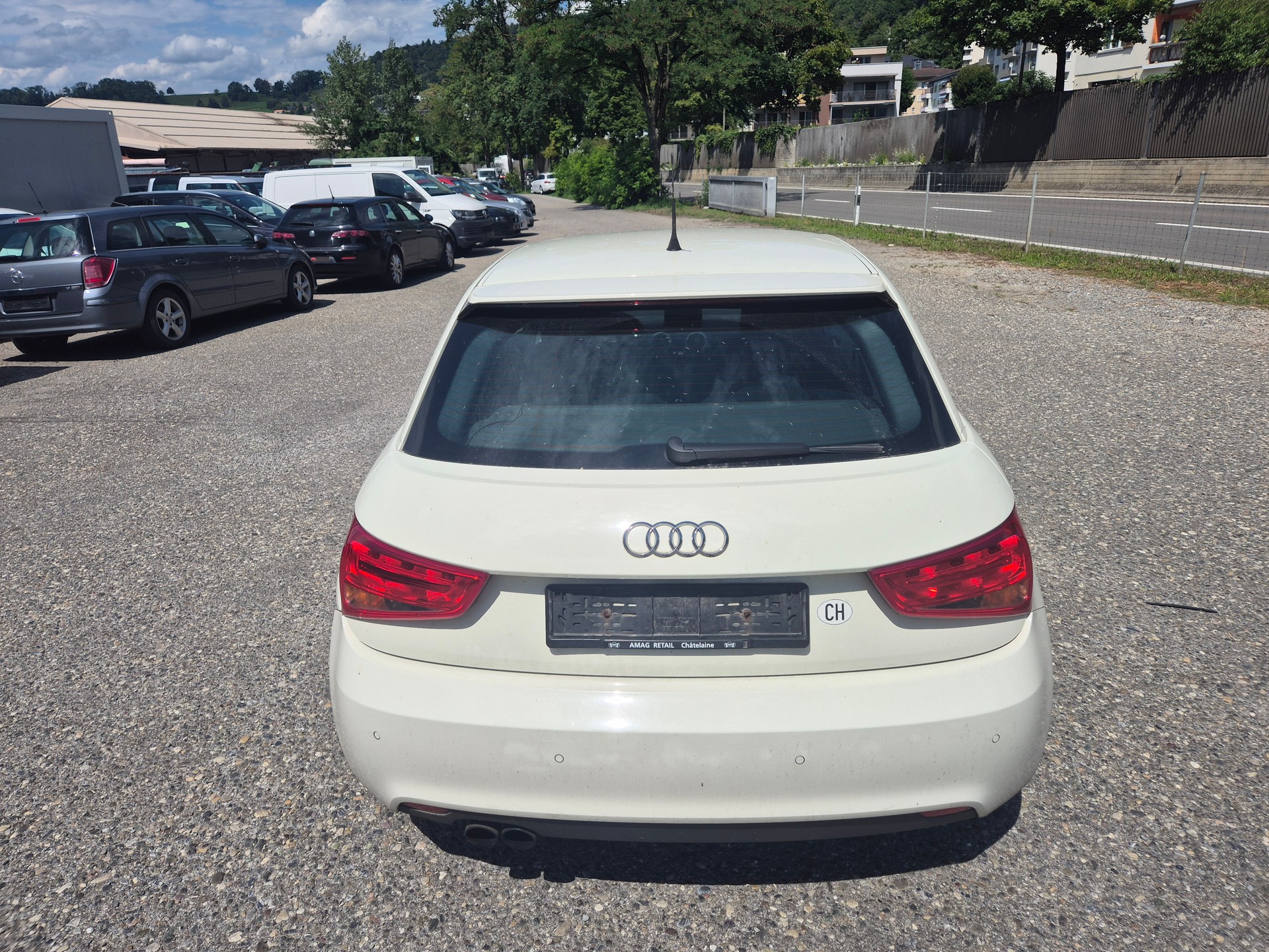 AUDI A1 1.4 TFSI Attraction S-tronic-image-6
