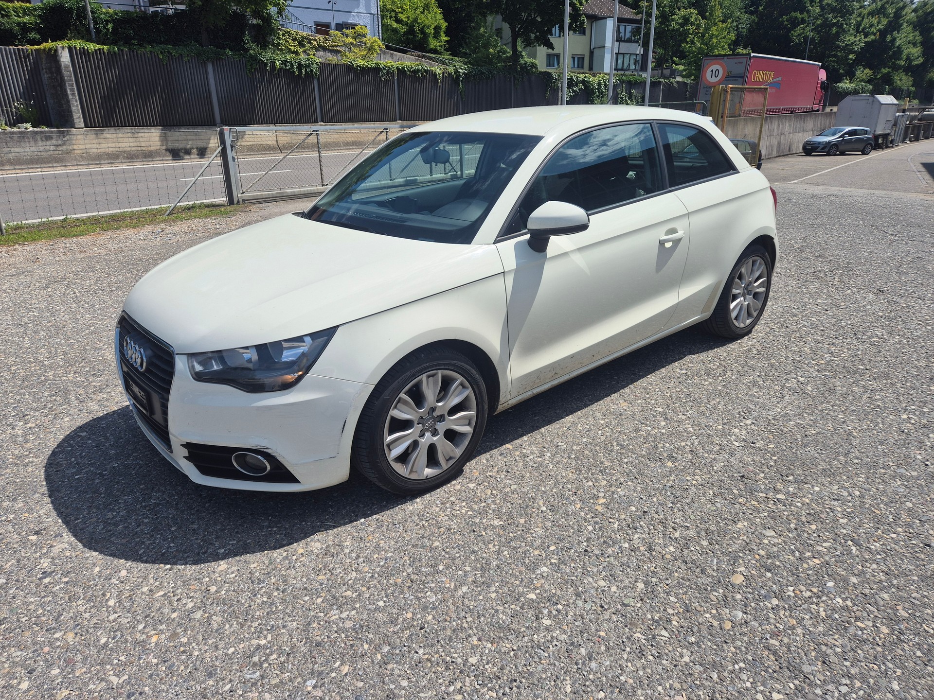 AUDI A1 1.4 TFSI Attraction S-tronic-image-2