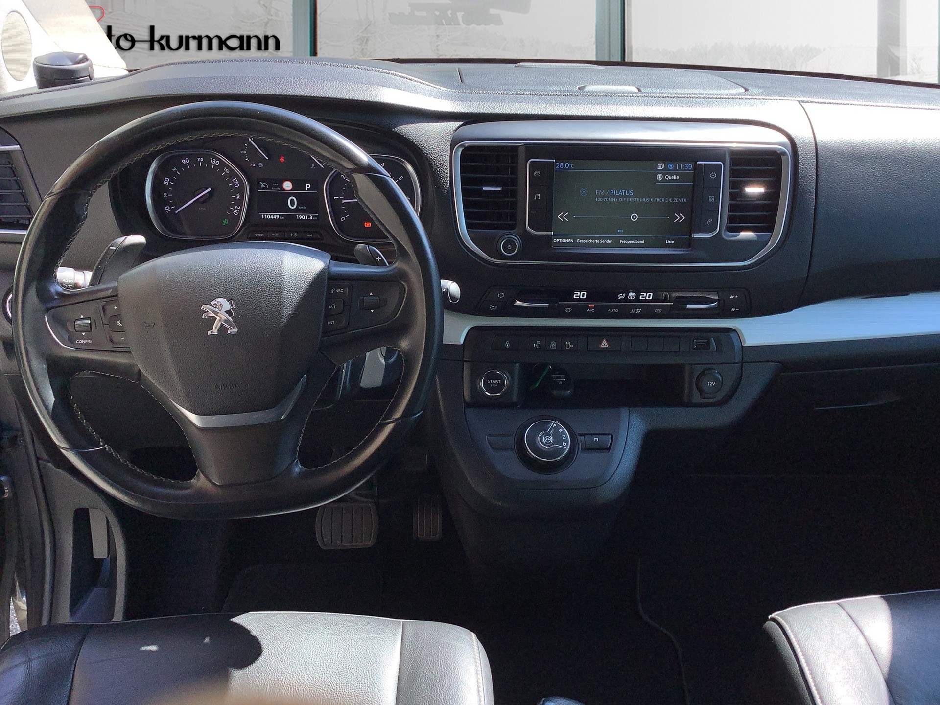 PEUGEOT Traveller 2.0 BlueHDi Business Standard EAT-image-9