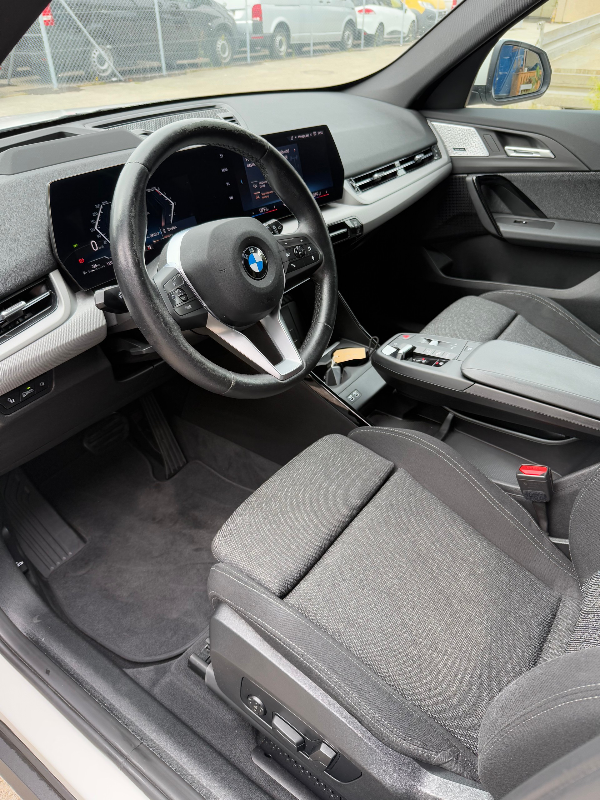 BMW X1 xDrive 20d 48V-image-6