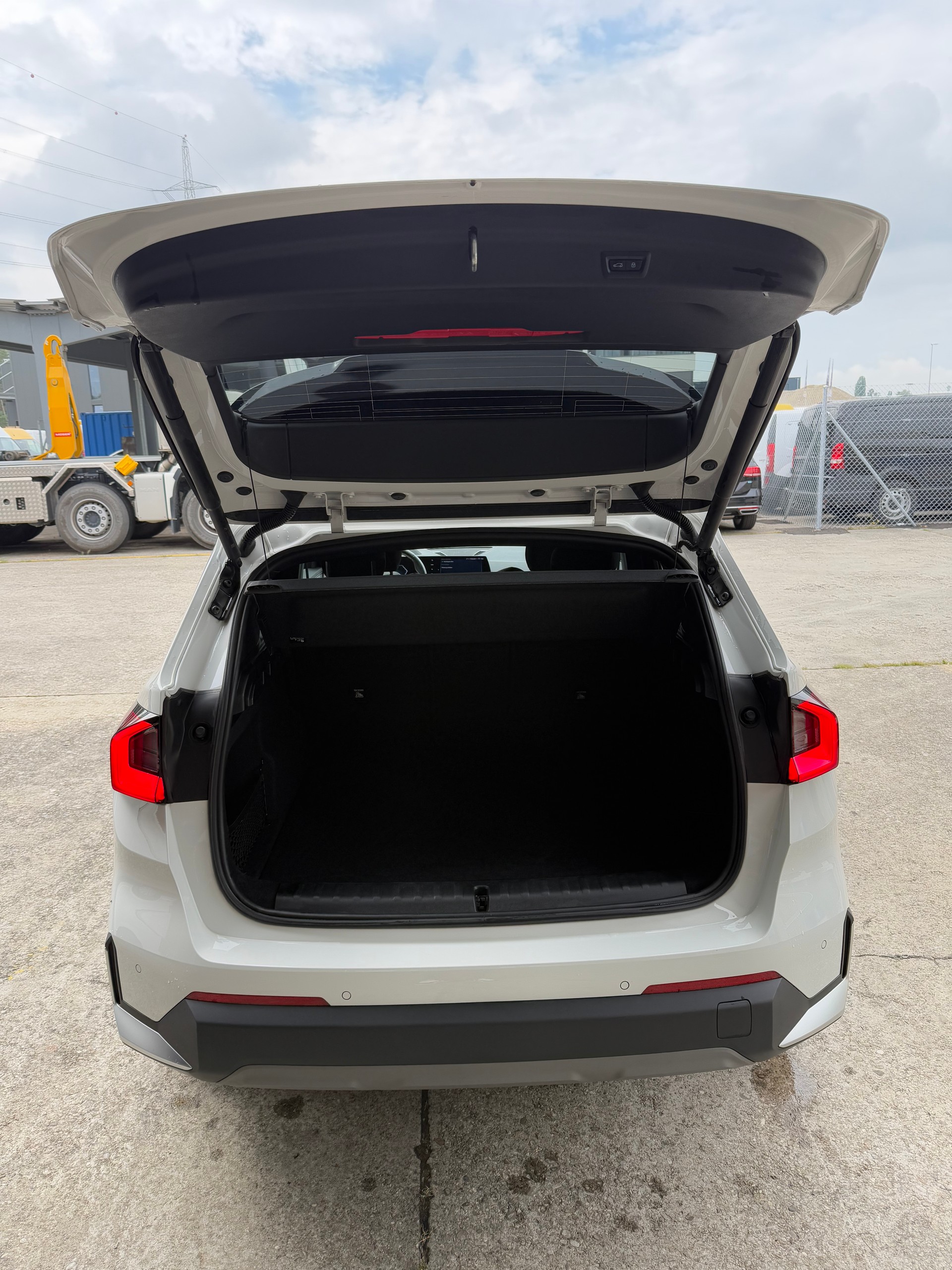 BMW X1 xDrive 20d 48V-image-5