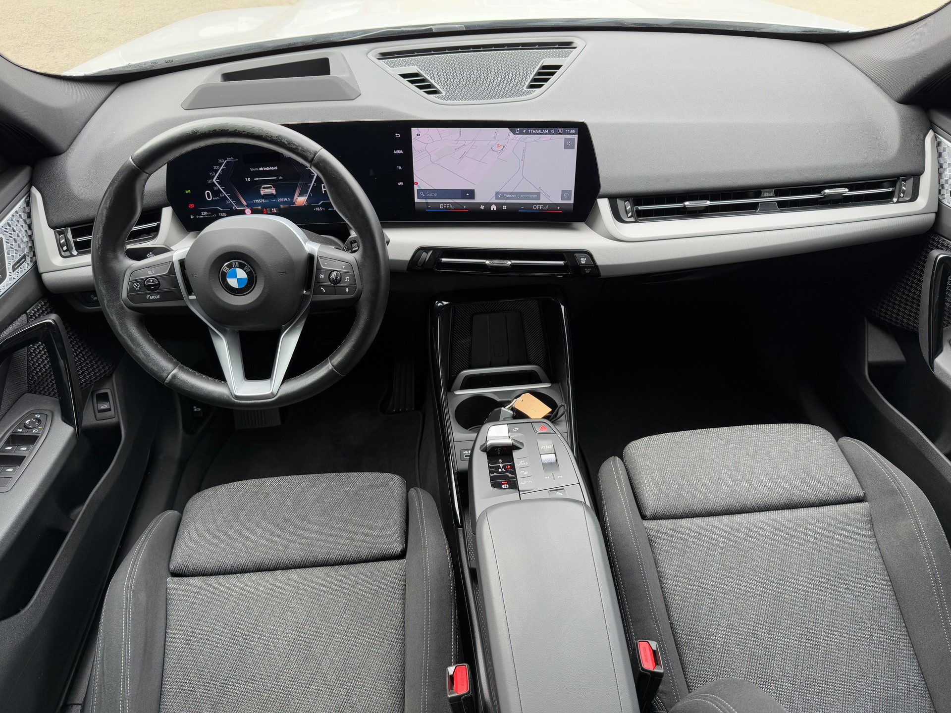 BMW X1 xDrive 20d 48V-image-8